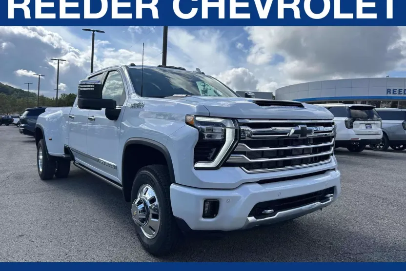 2026 Chevrolet Silverado 3500HD High Country photo 1