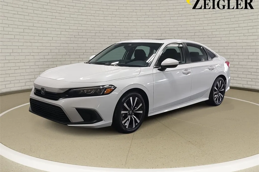 2023 Honda Civic EX photo 1