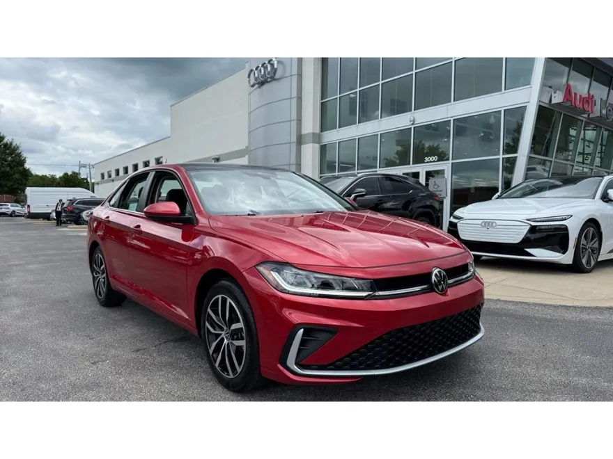 2025 Volkswagen Jetta SE photo 1