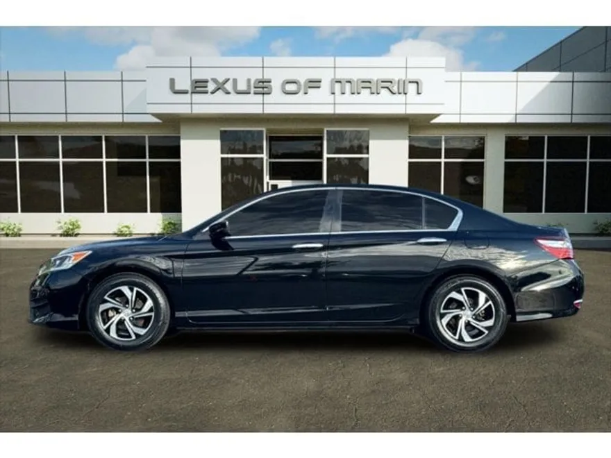 2016 Honda Accord LX photo 1