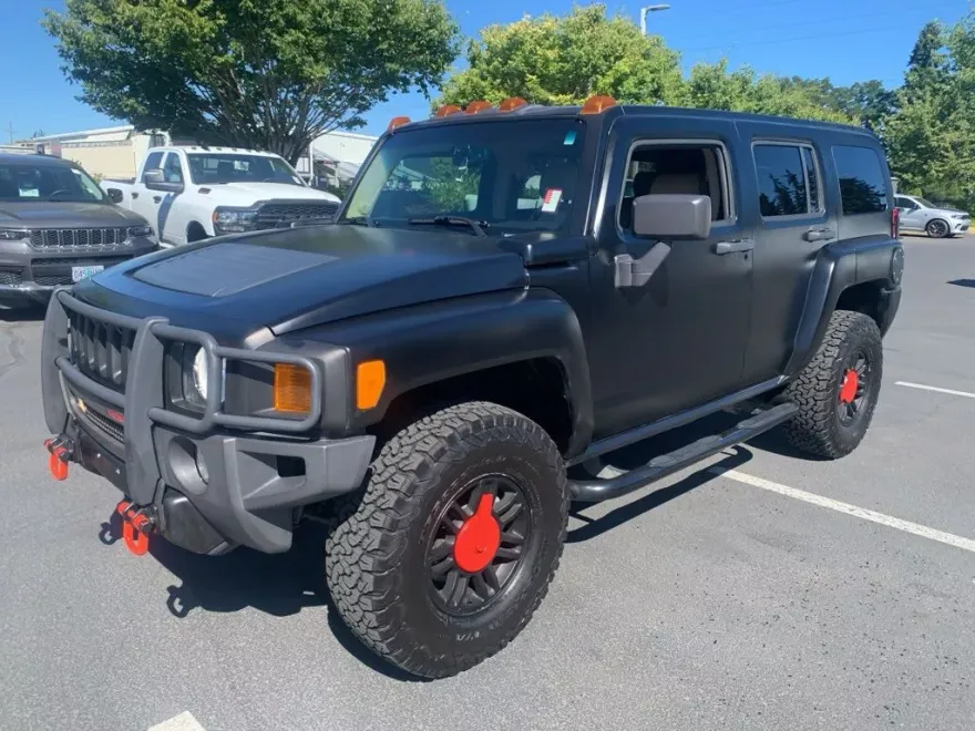 2008 Hummer H3 Luxury photo 1