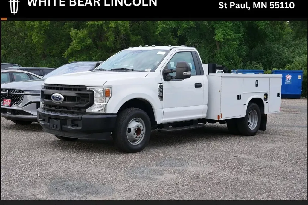 2022 Ford F-350 XL photo 1