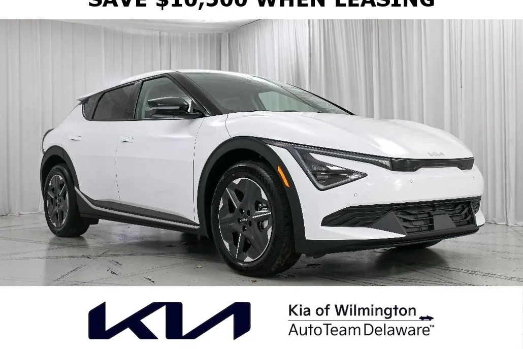2025 Kia EV6 Light photo 1