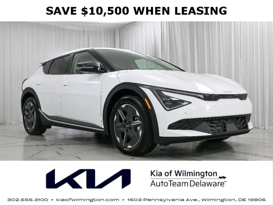 2025 Kia EV6 Light photo 1