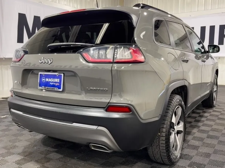2022 Jeep Cherokee Limited photo 1