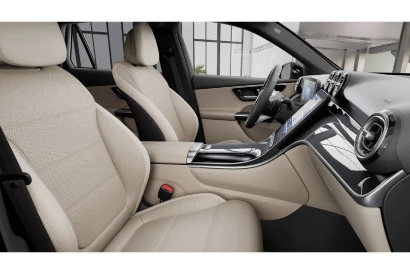 2026 Mercedes Benz GLC 300 4MATIC photo 1