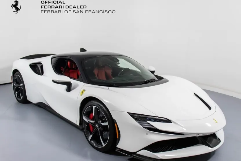 2022 Ferrari SF90 Stradale photo 1