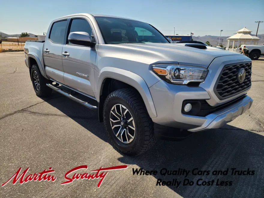 2021 Toyota Tacoma SR5 photo 1