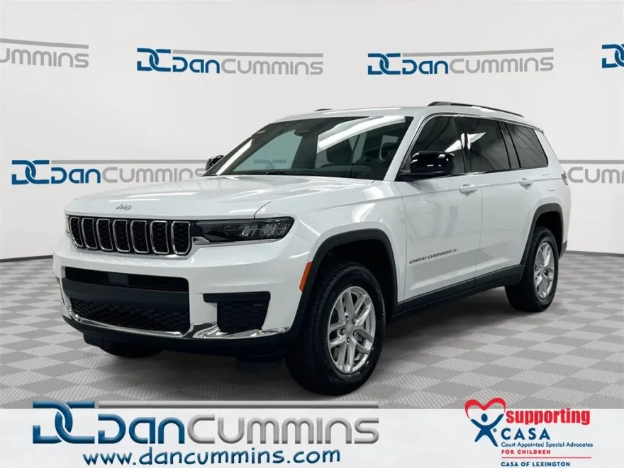 2025 Jeep Grand Cherokee Laredo photo 1