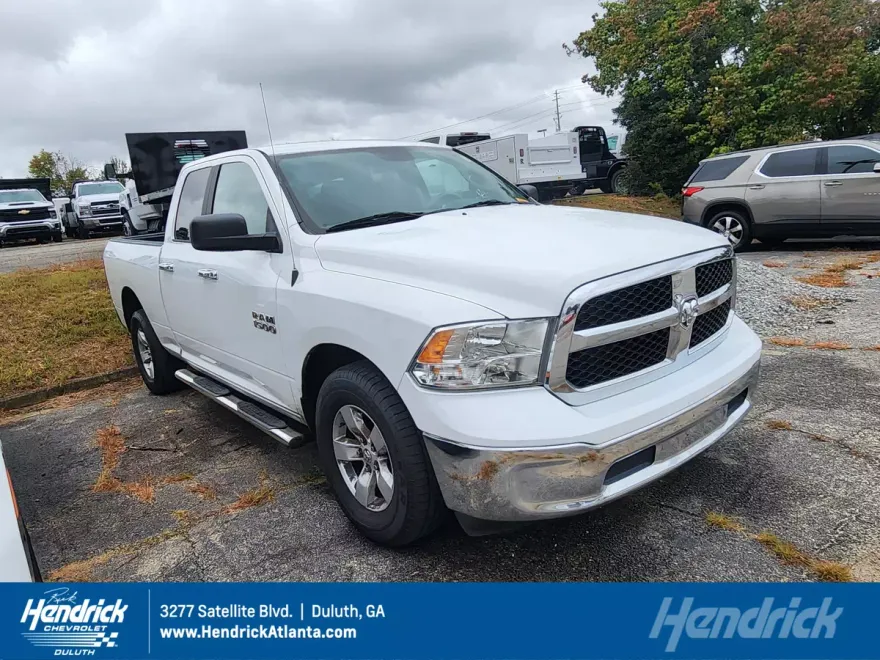 2017 Ram 1500 SLT photo 1