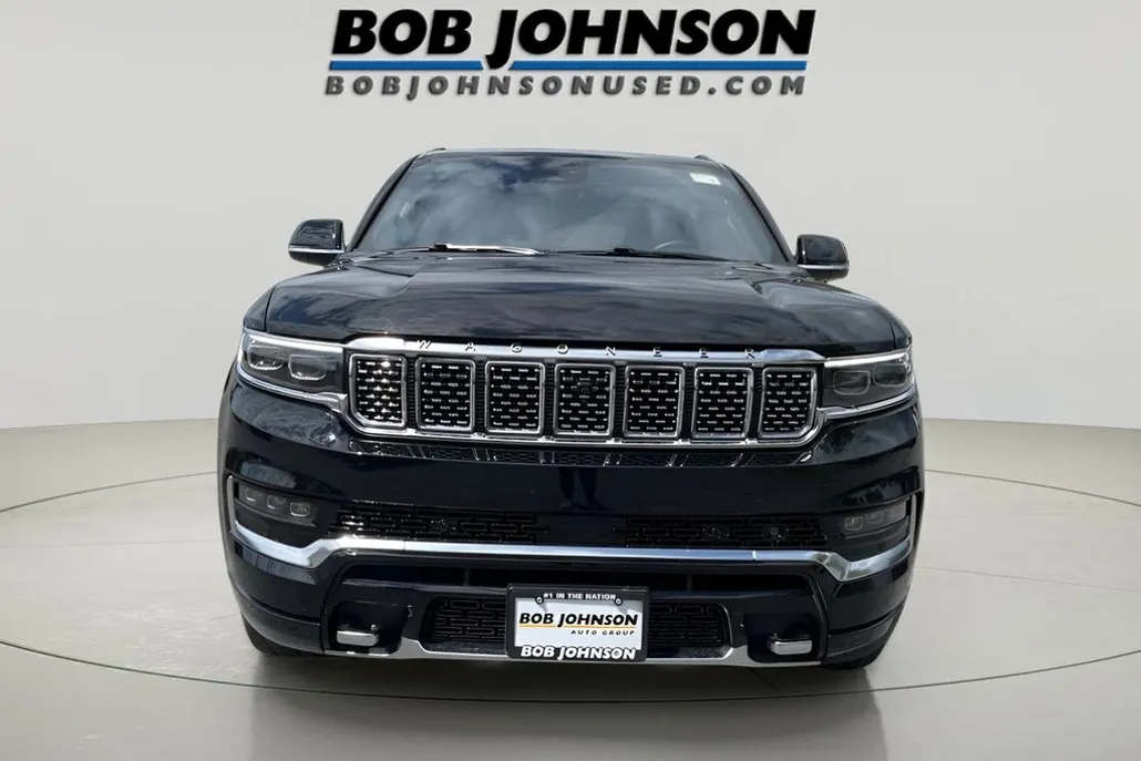 2022 Jeep Grand Wagoneer III photo 1