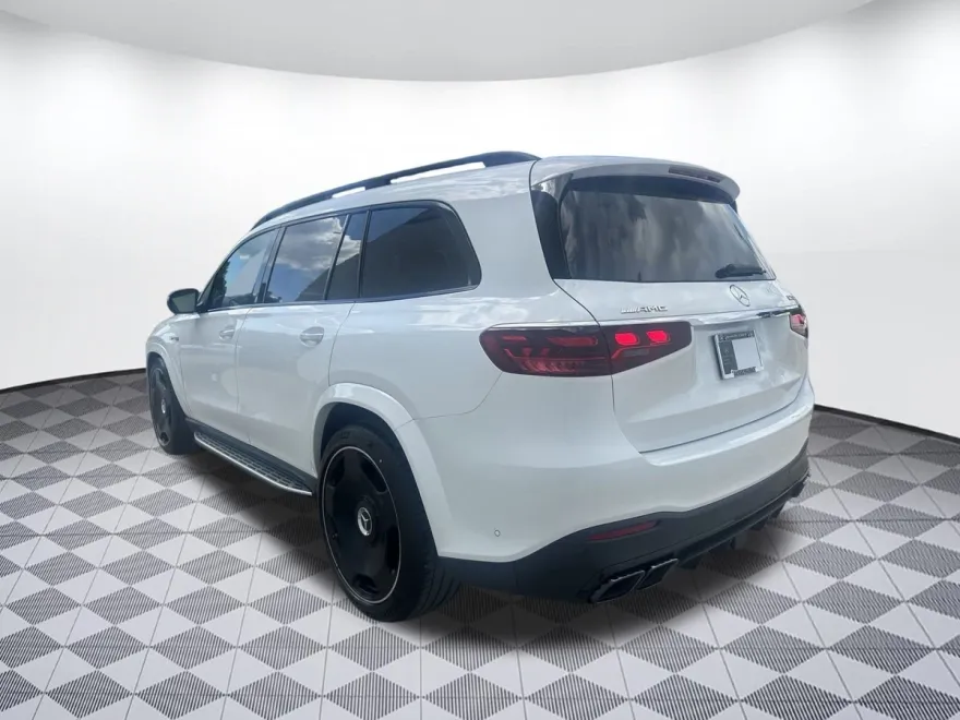 2025 Mercedes Benz GLS AMG 63 4MATIC photo 1