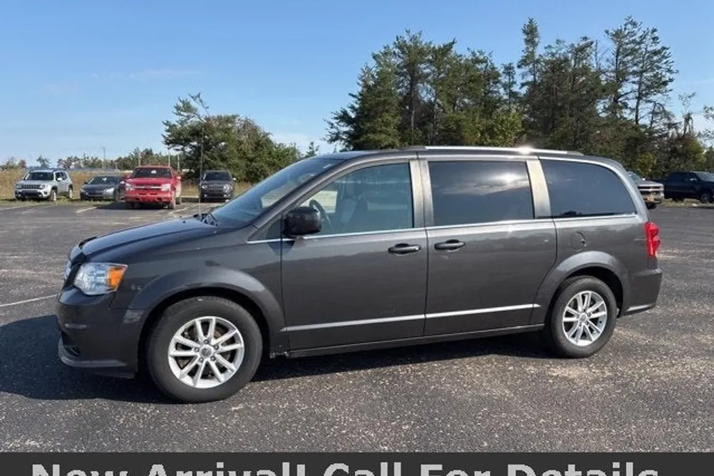 2018 Dodge Grand Caravan SXT photo 1