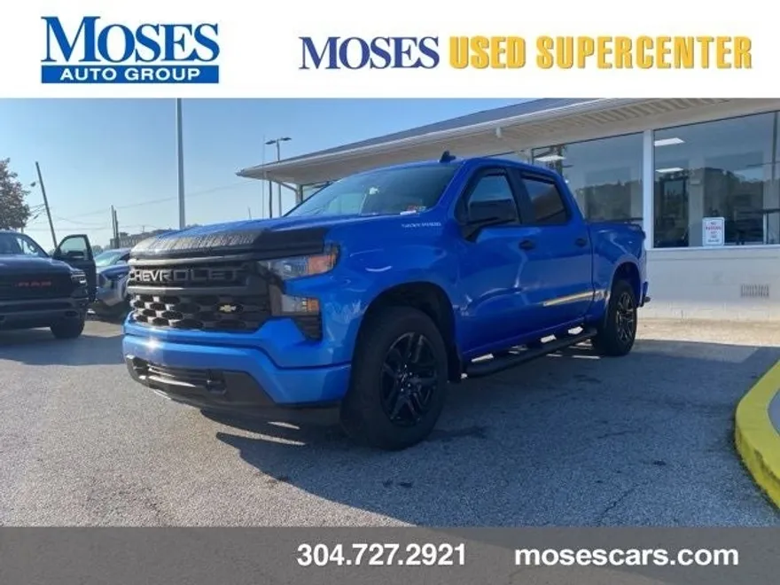 2025 Chevrolet Silverado 1500 Custom photo 1