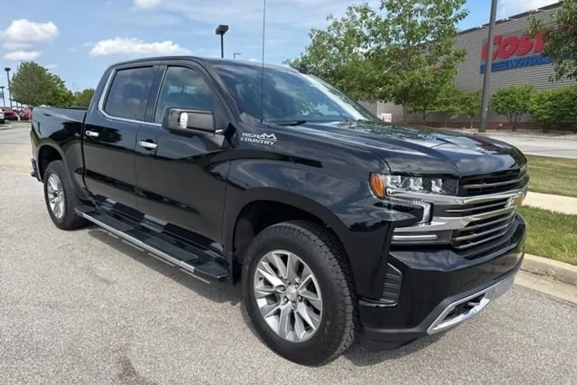 2022 Chevrolet Silverado 1500 High Country photo 1