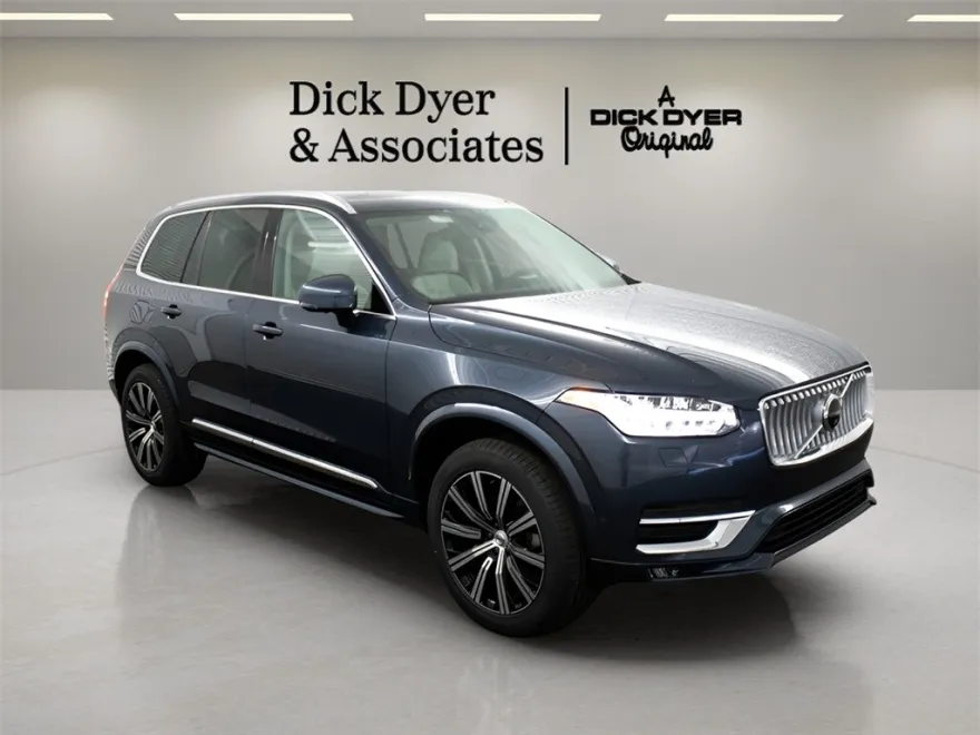 2025 Volvo XC90 Plus photo 1