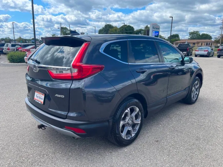 2017 Honda CR-V EX photo 1