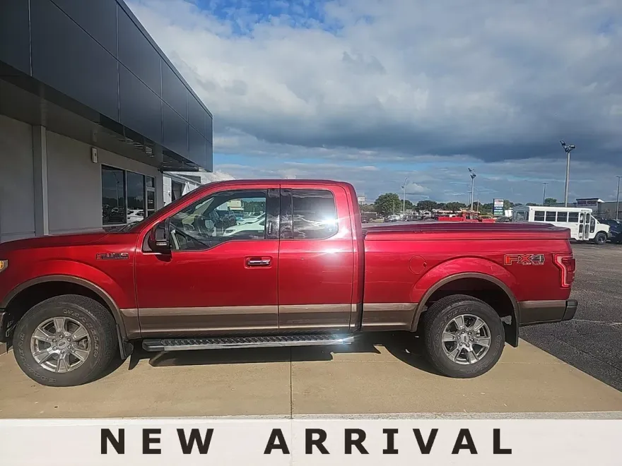 2016 Ford F-150 Lariat photo 1