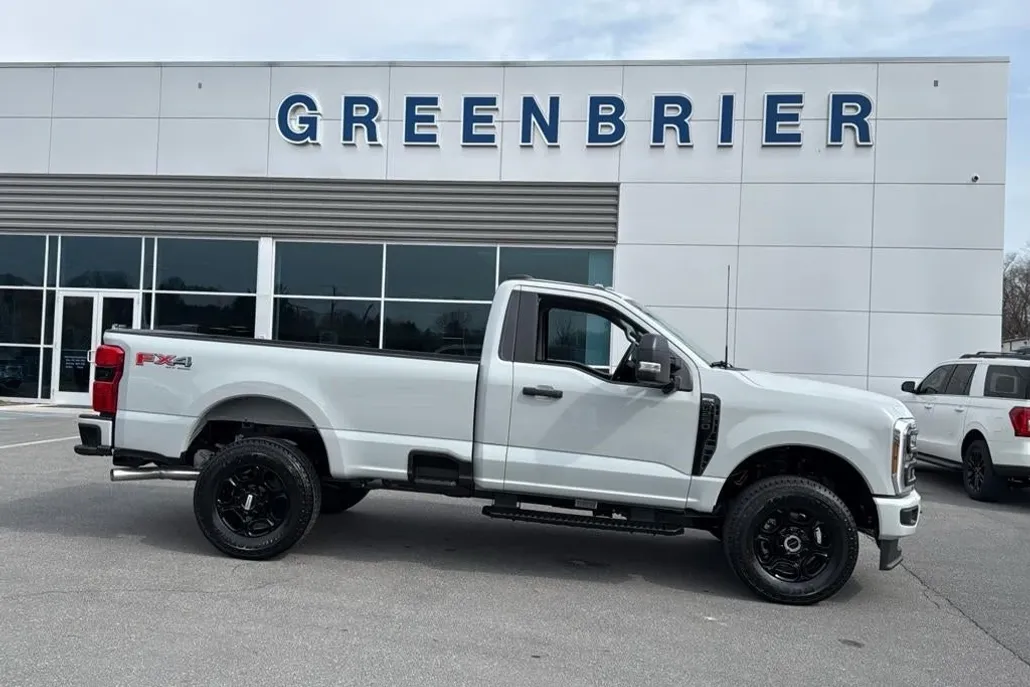 2025 Ford F-250 XL photo 1
