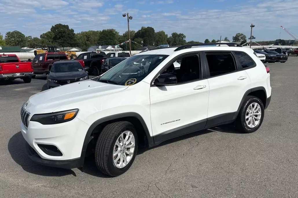 2022 Jeep Cherokee Latitude Lux photo 1