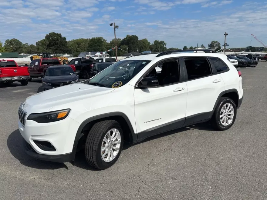2022 Jeep Cherokee Latitude Lux photo 1