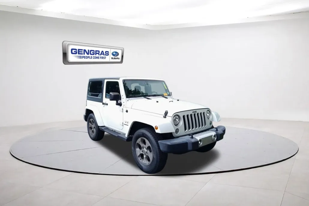 2017 Jeep Wrangler Sahara photo 1