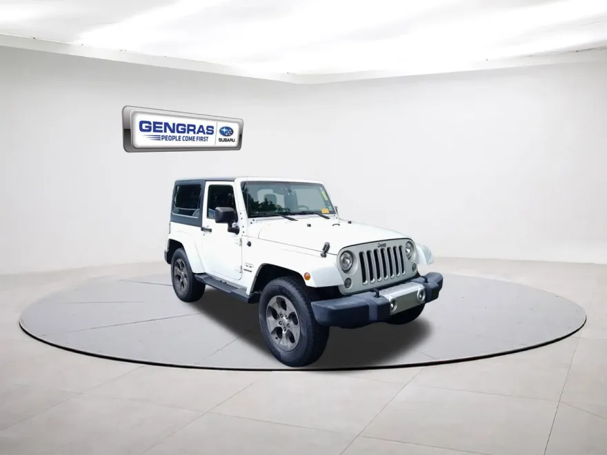 2017 Jeep Wrangler Sahara photo 1