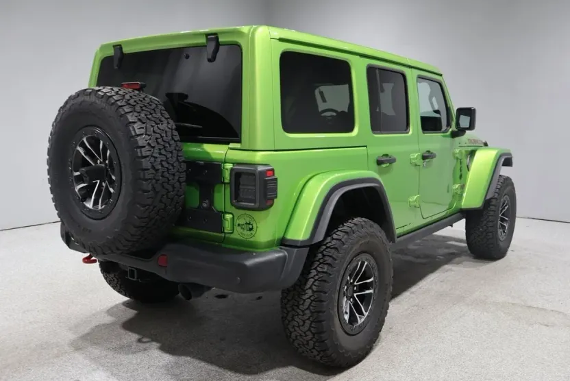 2025 Jeep Wrangler Rubicon X photo 1