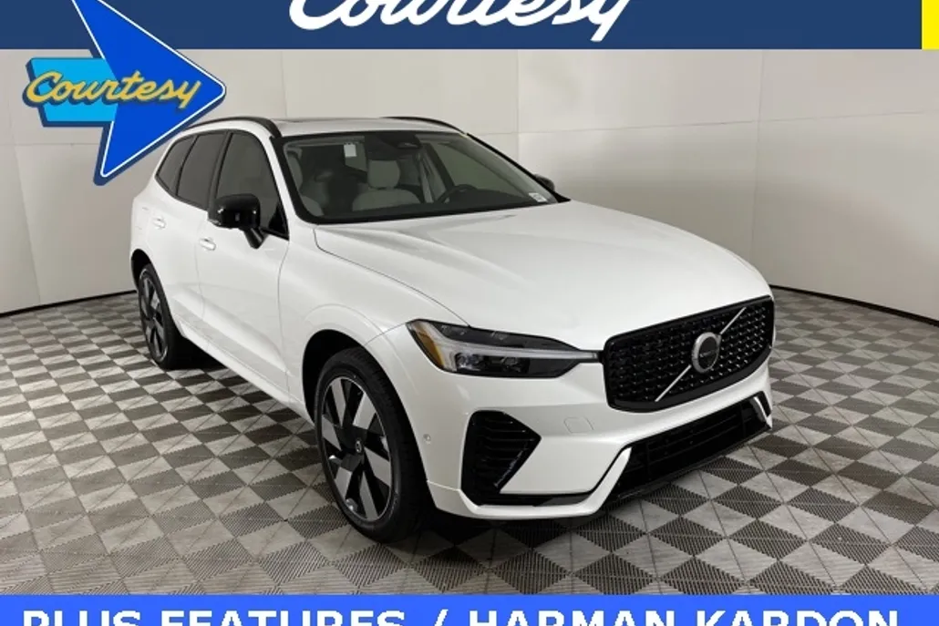 2024 Volvo XC60 Recharge T8 Plus photo 1
