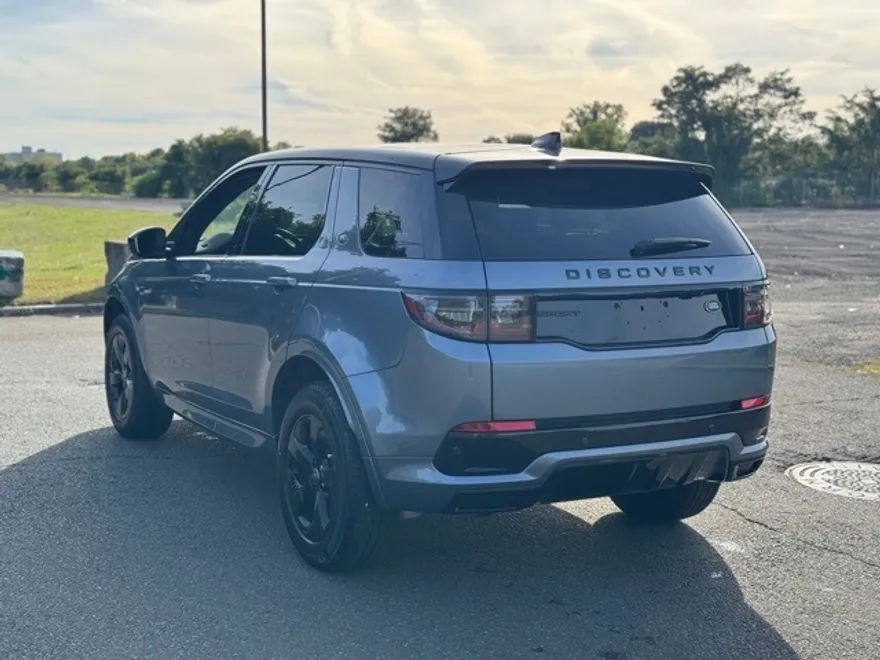 2023 Land Rover Discovery Sport S R-Dynamic photo 1
