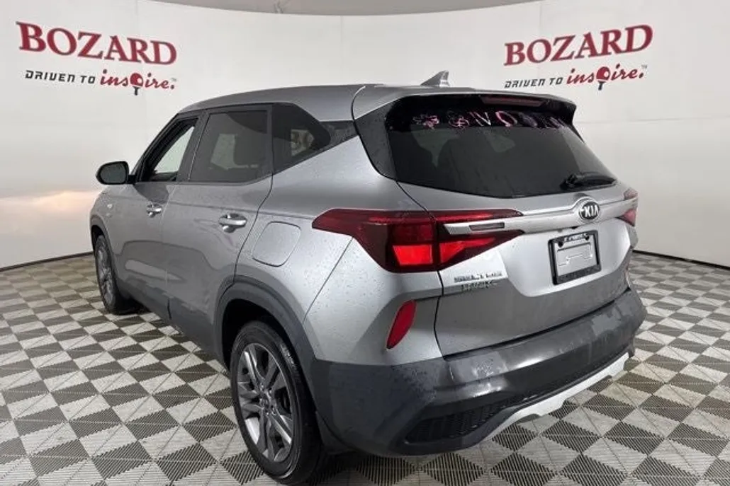 2021 Kia Seltos LX photo 1