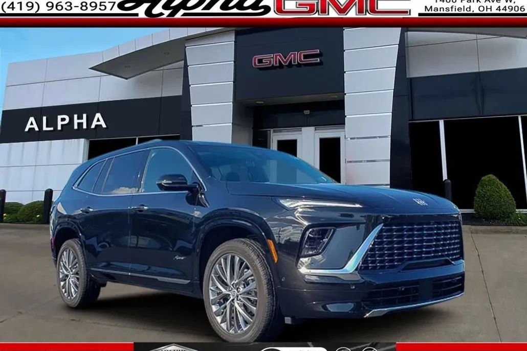 2025 Buick Enclave Avenir photo 1