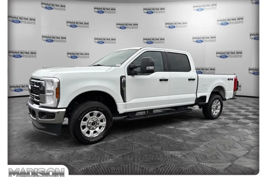 2024 Ford F-250 photo 1