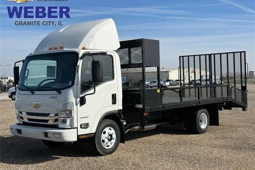 2024 Chevrolet Silverado 3500HD photo 1