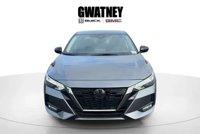 2022 Nissan Sentra SR photo 1