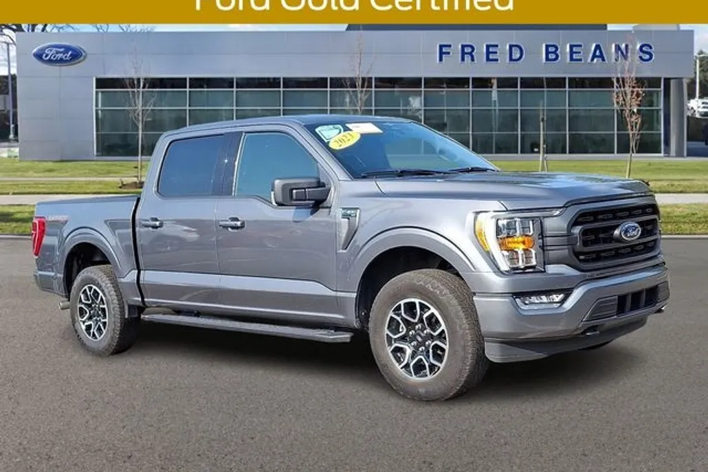 2023 Ford F-150 XLT photo 1