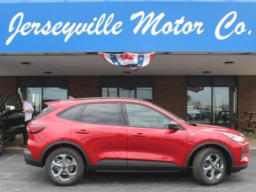 2025 Ford Escape ST-Line photo 1