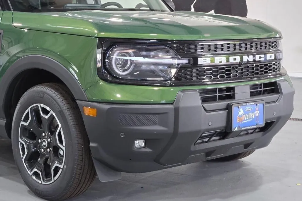 2025 Ford Bronco Sport Outer Banks photo 1