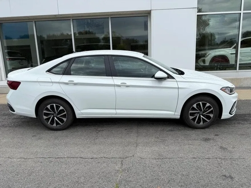 2025 Volkswagen Jetta 1.5T S photo 1