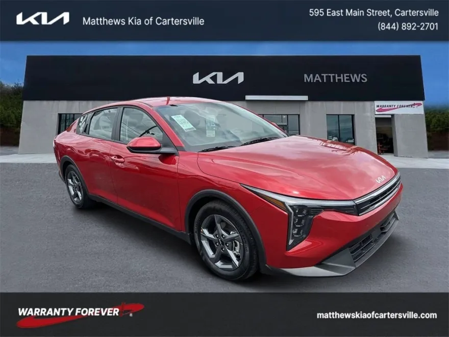 2025 Kia K4 LXS photo 1