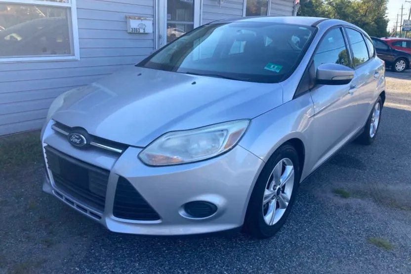 2014 Ford Focus SE photo 1