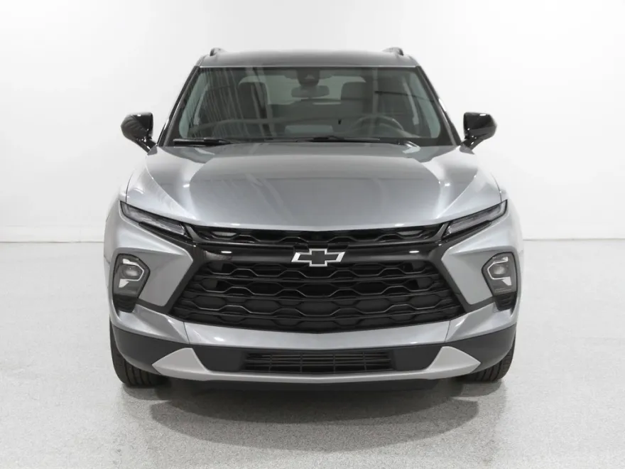 2025 Chevrolet Blazer 2LT photo 1