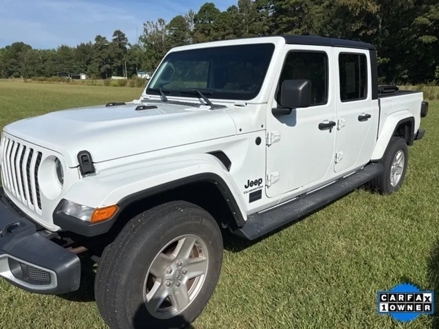 2022 Jeep Gladiator Sport photo 1