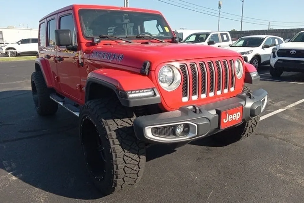 2020 Jeep Wrangler Unlimited Sahara photo 1