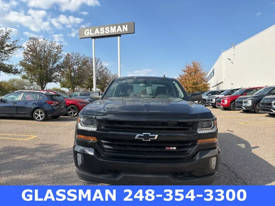 2019 Chevrolet Silverado 1500 LT photo 1