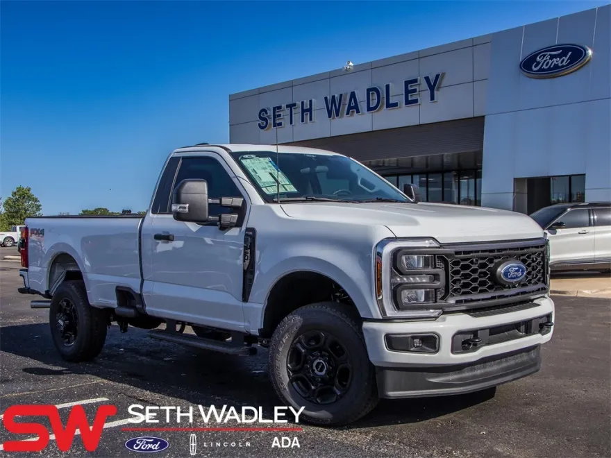 2025 Ford F-350 photo 1