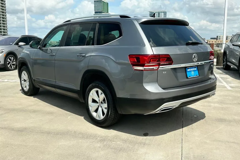 2018 Volkswagen Atlas SE Technology photo 1