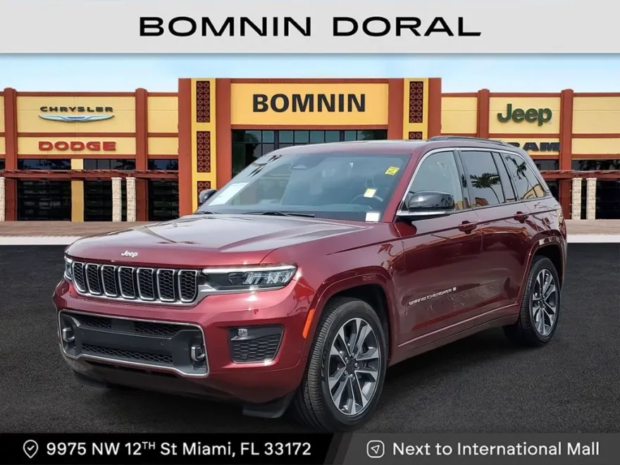 2024 Jeep Grand Cherokee Overland photo 1
