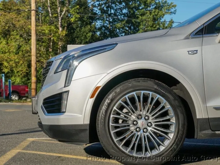 2017 Cadillac XT5 Luxury photo 1