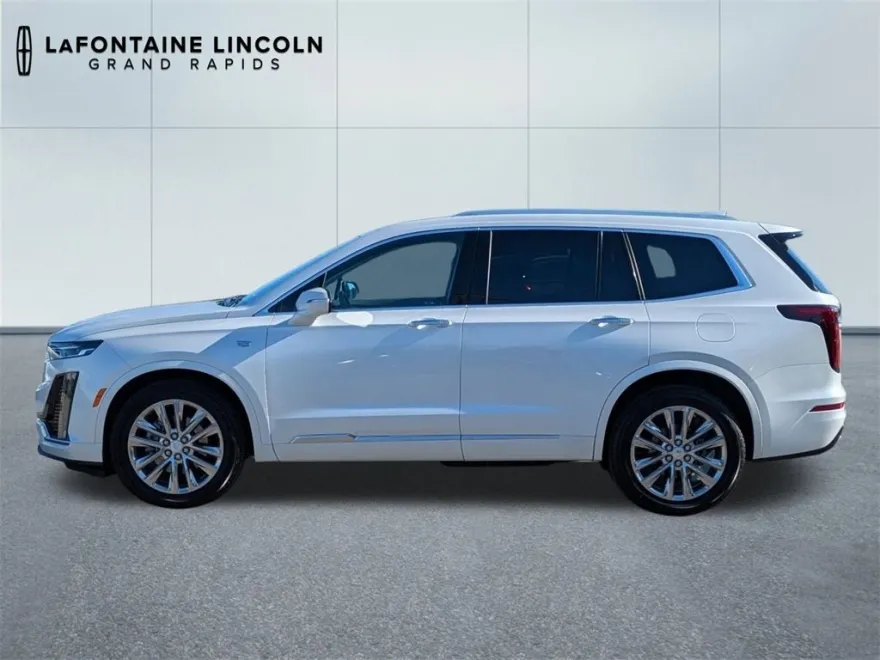 2022 Cadillac XT6 Premium Luxury photo 1